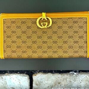 Vintage Gucci Logo Canvas & Leather Long Wallet - Authentic  EUC